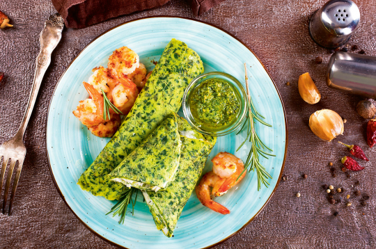 Pildītās spinātu pankūkas.