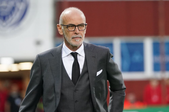 Latvijas futbola izlases galvenais treneris Paolo Nikolato. Latvijas futbola izlases galvenais treneris Paolo Nikolato.