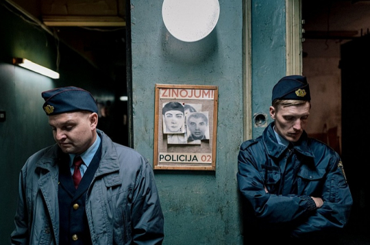 Kadri no filmas "Tumšzilais evaņģēlijs".