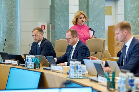 Ministru prezidente Evika Siliņa vada Ministru kabineta sēdi.