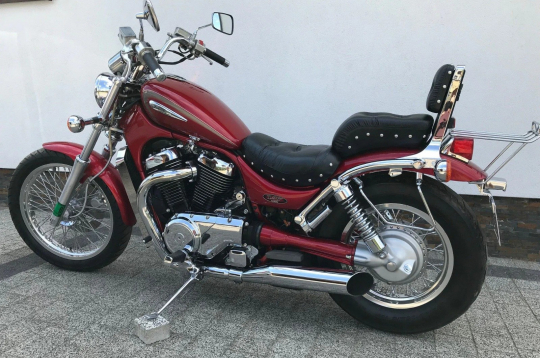 Suzuki VS800 Intruder. Ilustratīvs attēls. 