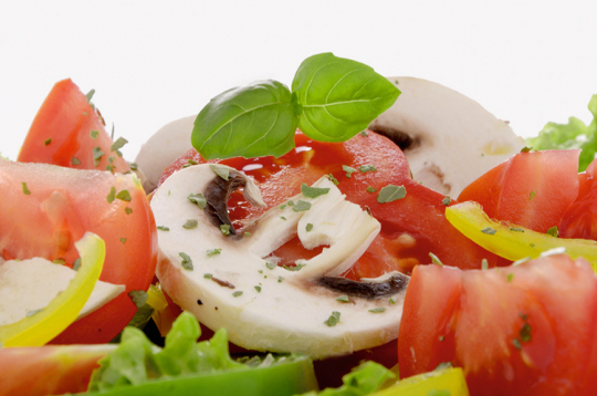 Saldskābās sēnes ar dārzeņiem.