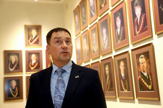 Juris Juriss: "Būtiski atzīmēt, ka 17 gadu laikā likumdevējs nav pieņēmis regulējumu, ar ko tādos gadījumos kā Lemberga lietā būtu iespējams reāli pārvaldīt arestēto mantu. Tas būtu jāpaveic, lai sekmētu tiesisko atrisinājumu līdzīgās lietās."