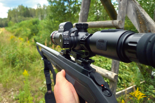 Tēmēkļa svars ir nedaudz vairāk kā kilograms.