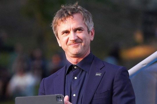 Jānis Skutelis: "Šoreiz uz skatuves esam gandrīz vai mēs paši, jo visi stāstam par kādu vācu autora mammu vai varbūt katrs par savu mammu."