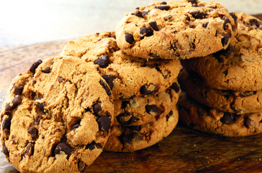 Cepumi ar šokolādes gabaliņiem. Cepumi ar šokolādes gabaliņiem.