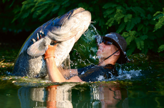 Edvīns Melnis un sams. Edvīns Melnis un sams.