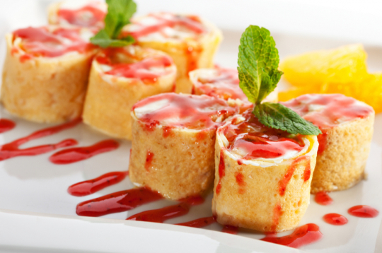 Pilngraudu auzu miltu pankūkas ar biezpienu.