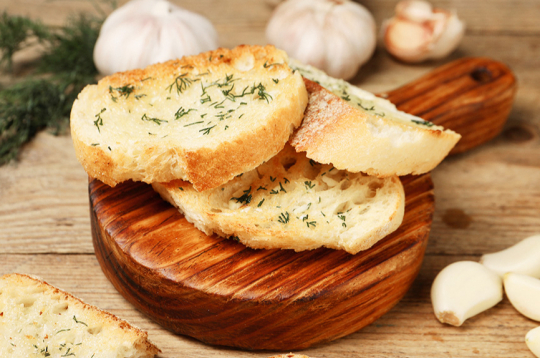 Ķiploku maizītes. Ķiploku maizītes.