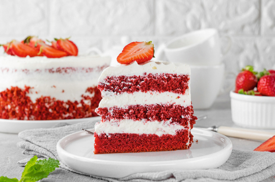 Sarkanā samta kūka.