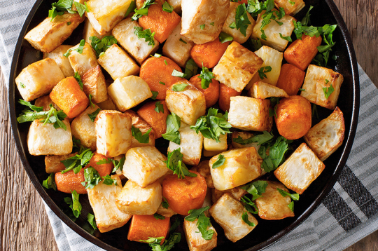 Cepta selerija ar burkāniem.