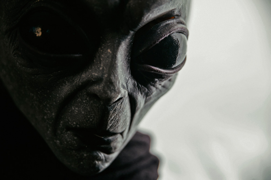 Kā saprasties ar atnācējiem no kosmosa.