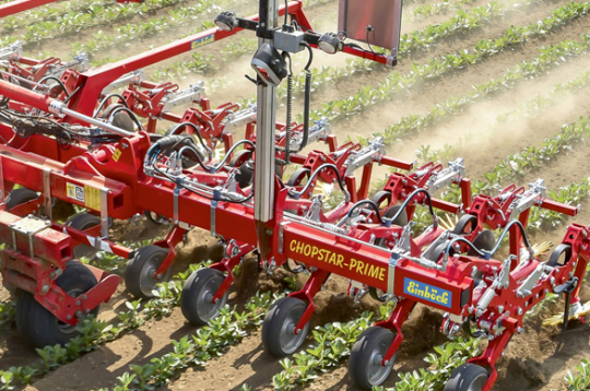 'Einböck un Claas E-Systems Smart-Hill' sistēma.