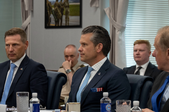 ASV aizsardzības ministrs Pīts Hegsets.