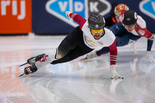 Šorttrekists Roberts Krūzbergs Latvijai nopelnījis Milānas olimpiskās kvotas visās trīs individuālajās distancēs.