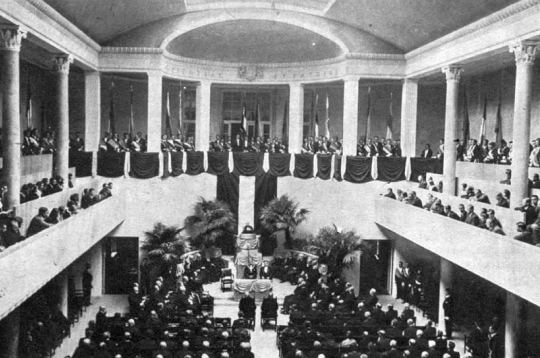 LU Lielās aulas atklāšana 1935. gada 28. septembrī. LU Lielās aulas atklāšana 1935. gada 28. septembrī.