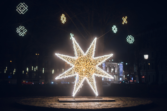 Rīga izgreznota Ziemassvētku noskaņās. Rīga izgreznota Ziemassvētku noskaņās.