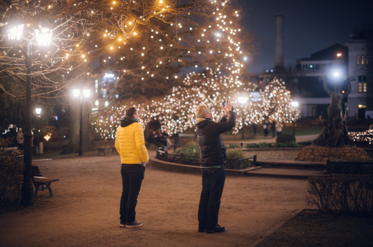Rīga iemirdzas Ziemassvētku noskaņā. Rīga iemirdzas Ziemassvētku noskaņā.