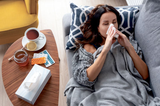 Ja apslimsti – daudz dzer, daudz guli un silti sasedzies, jo miegs ārstē. Ja apslimsti – daudz dzer, daudz guli un silti sasedzies, jo miegs ārstē.