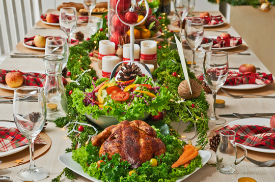 Plānojot svētku vakariņas, der atcerēties savu mielasta šķīvi aizpildīt ar gana daudz dārzeņiem un ar tiem arī sākt maltīti.