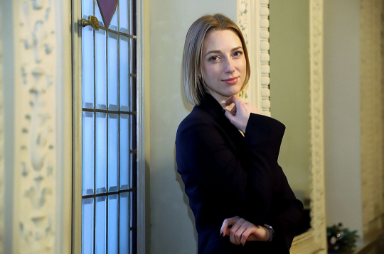 Agnese Lāce: "Ilgtermiņā, manuprāt, skata uz kultūras nozares atalgojuma sistēmu līdz šim ir iztrūcis. Mēs esam gatavi tādu piedāvāt." Agnese Lāce: "Ilgtermiņā, manuprāt, skata uz kultūras nozares atalgojuma sistēmu līdz šim ir iztrūcis. Mēs esam gatavi tādu piedāvāt."