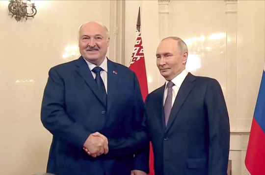 Baltkrievijas prezidents Aleksandrs Lukašenko un Krievijas prezidents Vladimirs Putins.