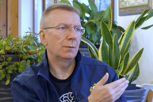 Latvijas valsts prezidents Edgars Rinkēvičs. Latvijas valsts prezidents Edgars Rinkēvičs.