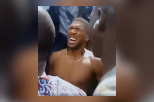 Entonijs Džošua pēc avārijas.