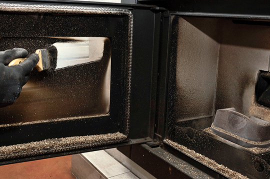 Katlu efektivitāti uzlabo regulāra sildvirsmu tīrīšana. Katlu efektivitāti uzlabo regulāra sildvirsmu tīrīšana.