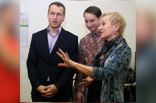 Intars Rešetins (no kreisās), Jurģis Spulenieks un Raimonda Vazdika.