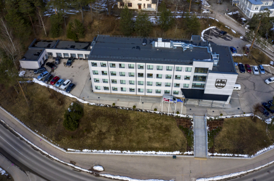 Ogres novada pašvaldības domes ēka.