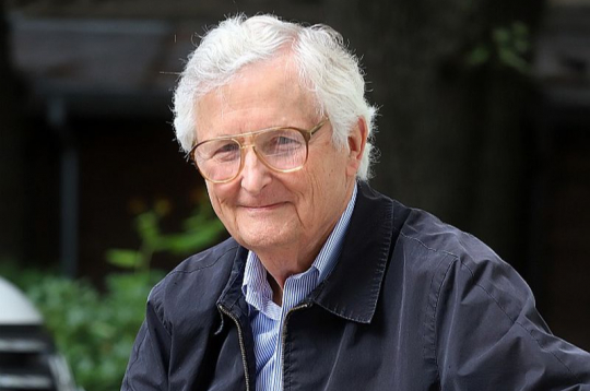 Vilis Vītols: "Ticamāk, ka Amerikas Savienotās Valstis labprāt redzētu, lai Venecuēlā tiek sakārtota situācija ar naftas ieguvi un eksportu. Otrs iegansts ASV specoperācijai, manuprāt, bija tas, ka Dienvidamerikā notiek milzīga krievu un galvenokārt ķīniešu invāzija. Gan cilvēku, gan biznesa un ietekmes ziņā."