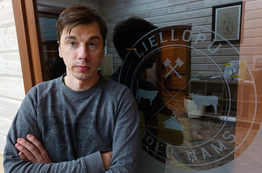 Par pārstrādes uzņēmuma piešķirto naudu divas kooperatīva "GreenBeef" saimniecības aptuveni gada laikā nobaros 60–70 teļus. GreenBeef" vadītājs Kaspars Ādams norāda, ka saimniecības nobarošanā ieguldīšot arī savu un bankas aizdevuma naudu, tomēr uzsver, ka darījums ir abpusēji izdevīgs – gan pārstrādes uzņēmumam, gan lopu audzētājam. Par pārstrādes uzņēmuma piešķirto naudu divas kooperatīva "GreenBeef" saimniecības aptuveni gada laikā nobaros 60–70 teļus. GreenBeef" vadītājs Kaspars Ādams norāda, ka saimniecības nobarošanā ieguldīšot arī savu un bankas aizdevuma naudu, tomēr uzsver, ka darījums ir abpusēji izdevīgs – gan pārstrādes uzņēmumam, gan lopu audzētājam.