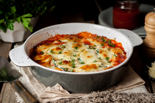 Maltās gaļas un ziedkāposta sacepums.