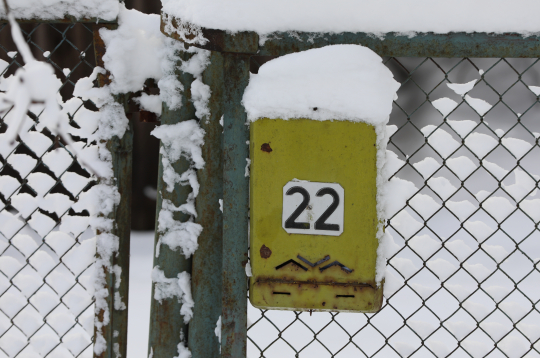 Pastkastīte ziemā. Ilustratīvs attēls.