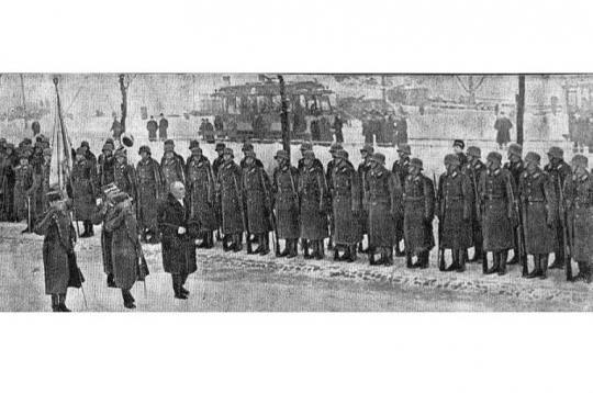 Godasardze pie Anglikāņu baznīcas Rīgā.