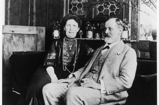 Zigmunds Freids ar sievu Martu viņu sudrabkāzu dienā, 1911. gada 14. septembrī.