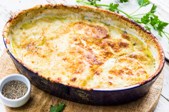 Dārzeņu sacepums ar sieru. Dārzeņu sacepums ar sieru.