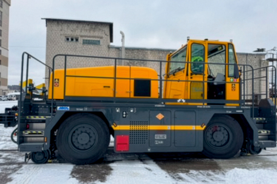 Jaunā lokomotīve. Jaunā lokomotīve.