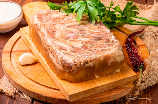 Vistas gaļas galerts. Vistas gaļas galerts.