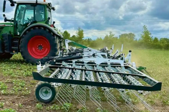 'DicksonKerner Variofield' esēšas.