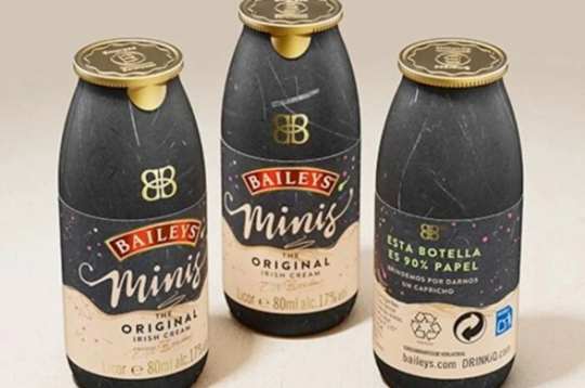 'Bailey's' papīra pudeles. 'Bailey's' papīra pudeles.