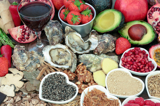 Afrodīziji ir dzērieni, ēdieni, augi un vielas, kas vairo seksuālo enerģiju. 