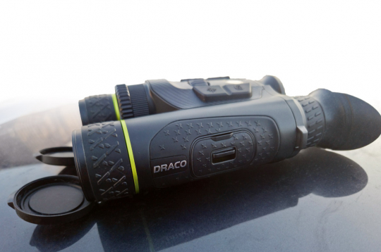 Akumulatora nodalījumā jāievieto uzreiz 18650 sērijas akumulatori. Akumulatora nodalījumā jāievieto uzreiz 18650 sērijas akumulatori.