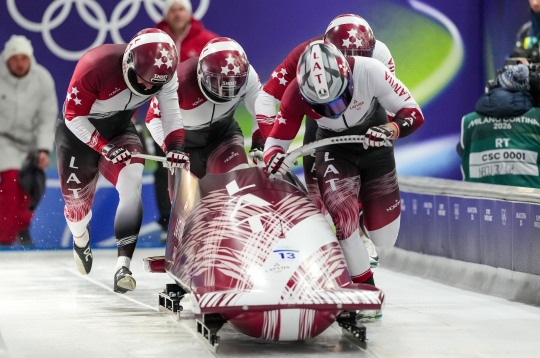 Latvijas bobsleja četrinieks Jēkabs Kalenda, Matīss Miknis, Mairis Kļava un Edgars Ungurs bobsleja četriniieku sacensības 2026. gada Milānas un Kortīnas ziemas olimpiskajās spēlēs Itālijā.