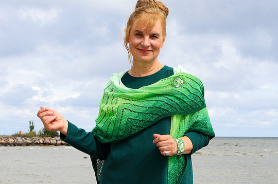 Adīts plecu lakats.