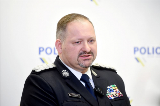 Valsts policijas priekšnieks ģenerālis Armands Ruks. Valsts policijas priekšnieks ģenerālis Armands Ruks.
