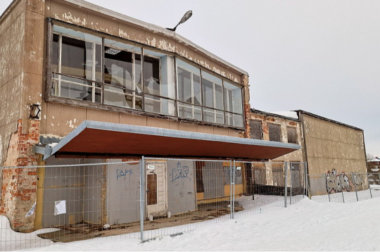 Aizslēgtais Saldus kultūras nams 2026. gada 23. februārī. Aizslēgtais Saldus kultūras nams 2026. gada 23. februārī.