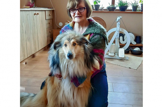 Ināra Krauja ar savu mīluli Tīnu.