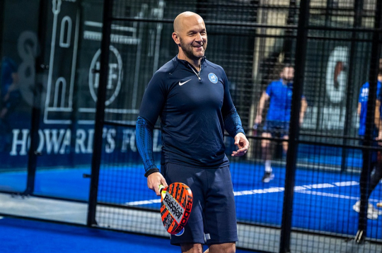 Viktors Morozs starpsezonā ar komandu uzspēlēja padel tenisu. Viktors Morozs starpsezonā ar komandu uzspēlēja padel tenisu.